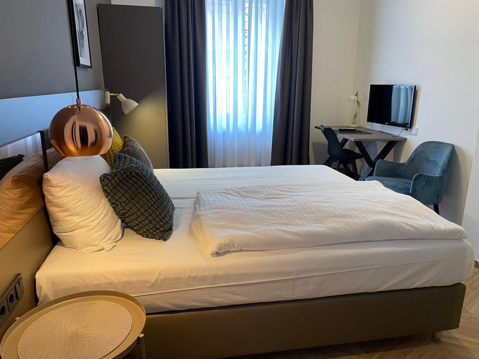 Dom Hotel オスナブリュック エクステリア 写真